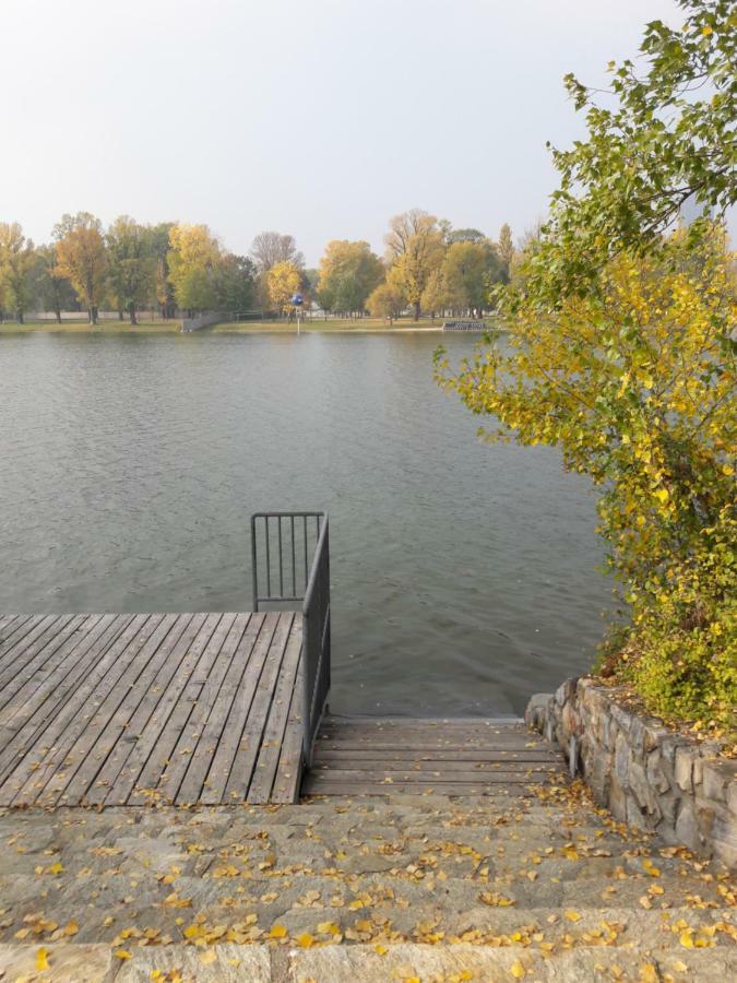 Bungalow At Lake Alte Donau Βιέννη Εξωτερικό φωτογραφία