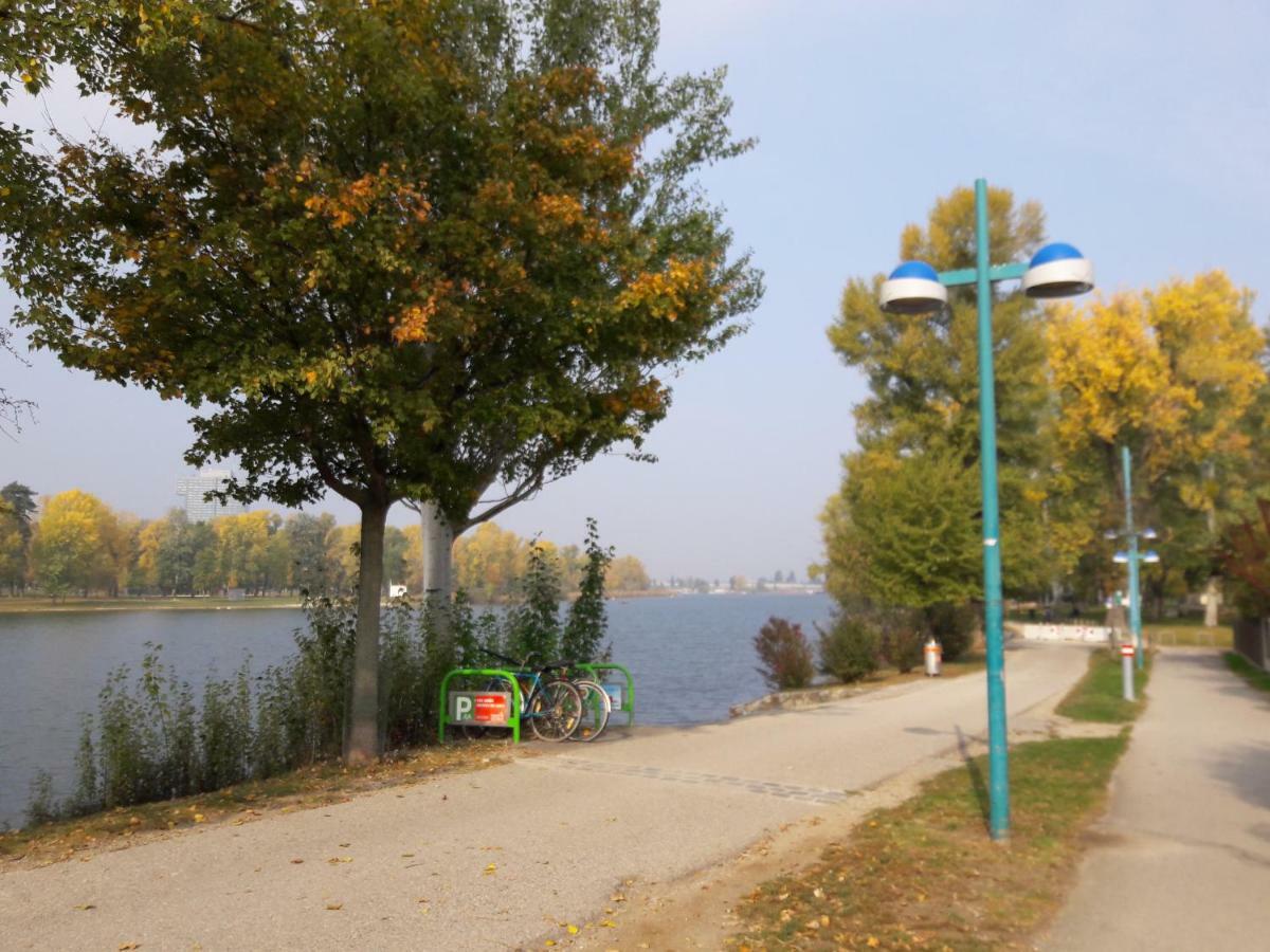 Bungalow At Lake Alte Donau Βιέννη Εξωτερικό φωτογραφία